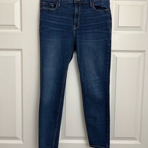Old Navy Rockstar super skinny high rise; size 12 short for petite